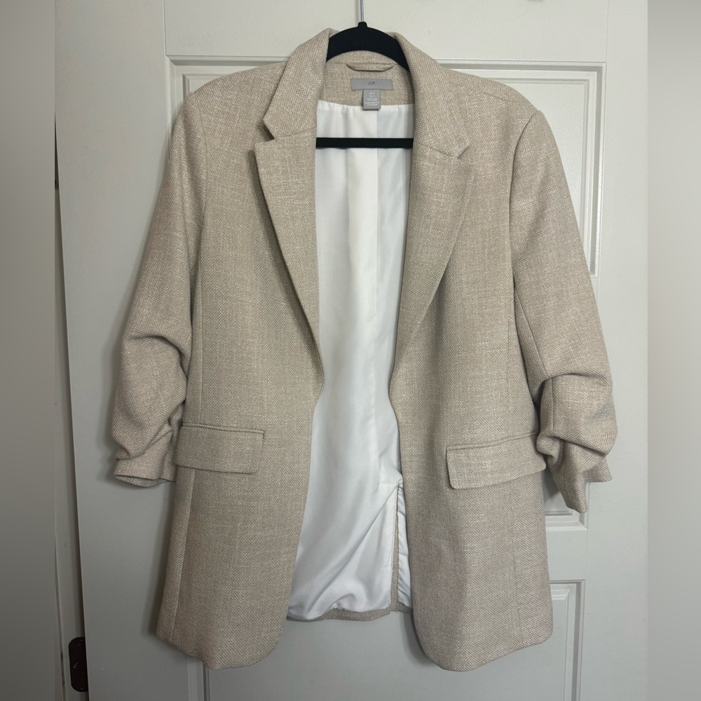 Tan oversized blazer